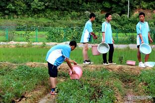 天王盖地虎！吉鲁达成俱乐部生涯700场里程碑，收获281球100助攻